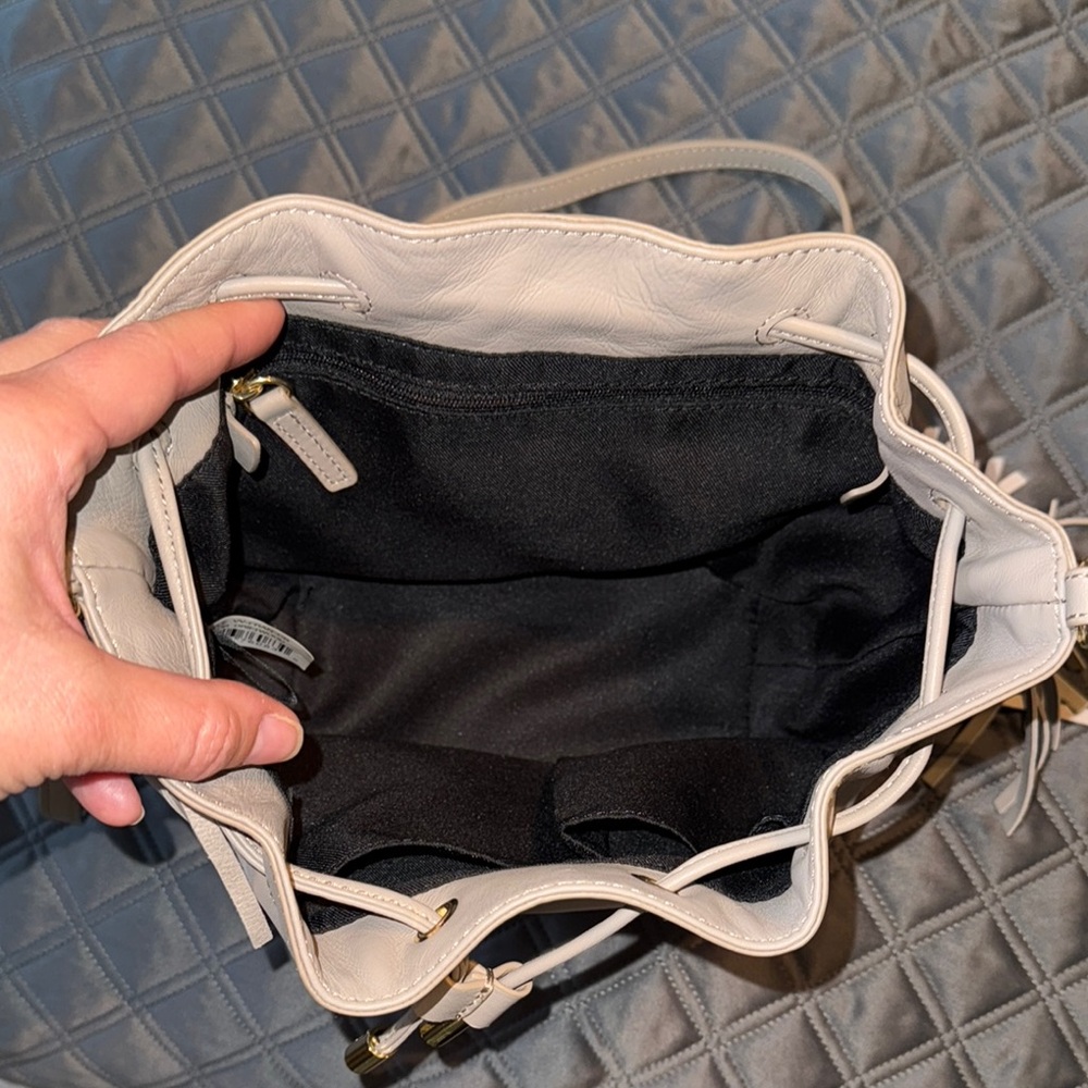 Vince Camuto Shoulder Bag with Drawstring Closure and Fringe Detail w Dustbag - Picture 4 of 10